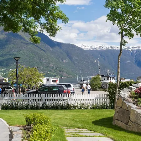 Walaker Hotell 3*
