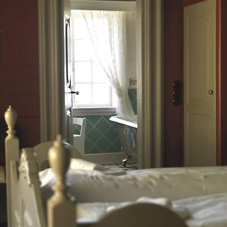 Walaker Hotel