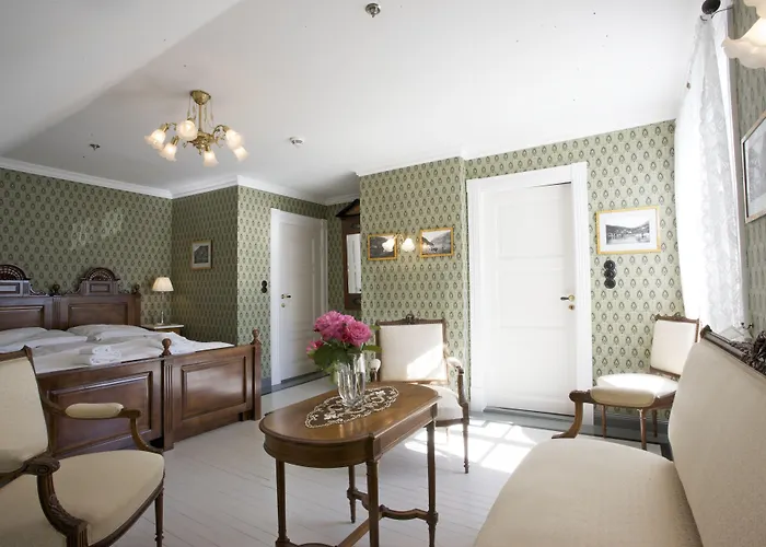 Walaker Hotel 3*